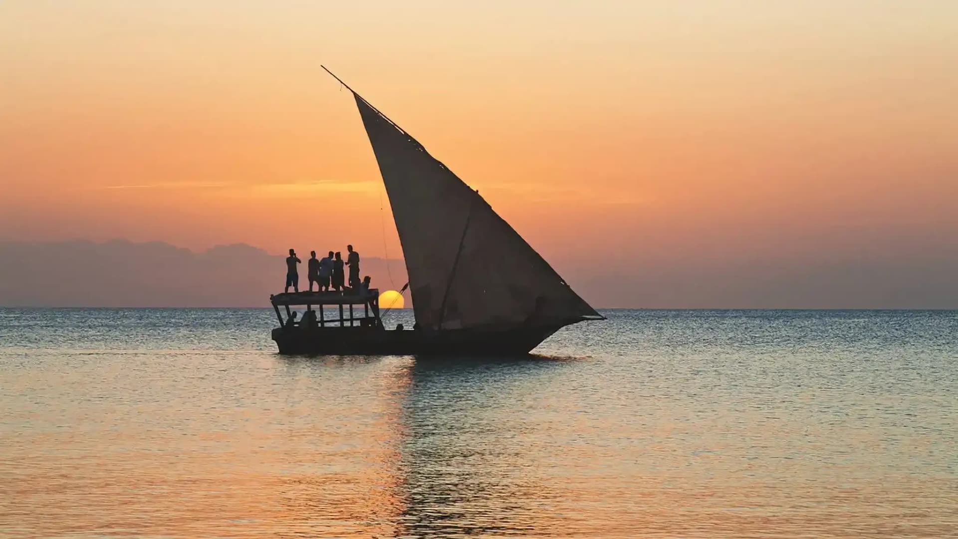 Dhow Cruise
at Sunset