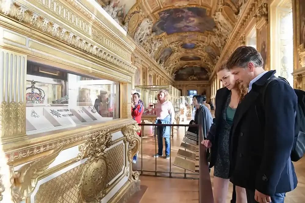 Museum Visit
with a Private Guide